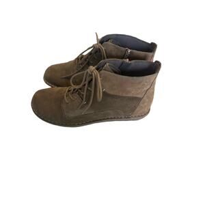 Clarks Tamitha women’s lace up zip boots size 11